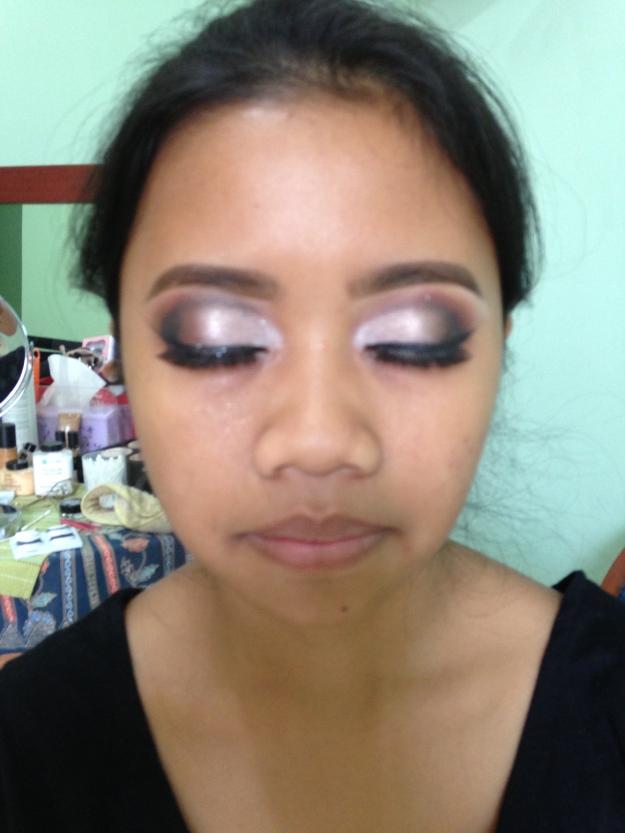 Belajar Make Up Eyeshadow